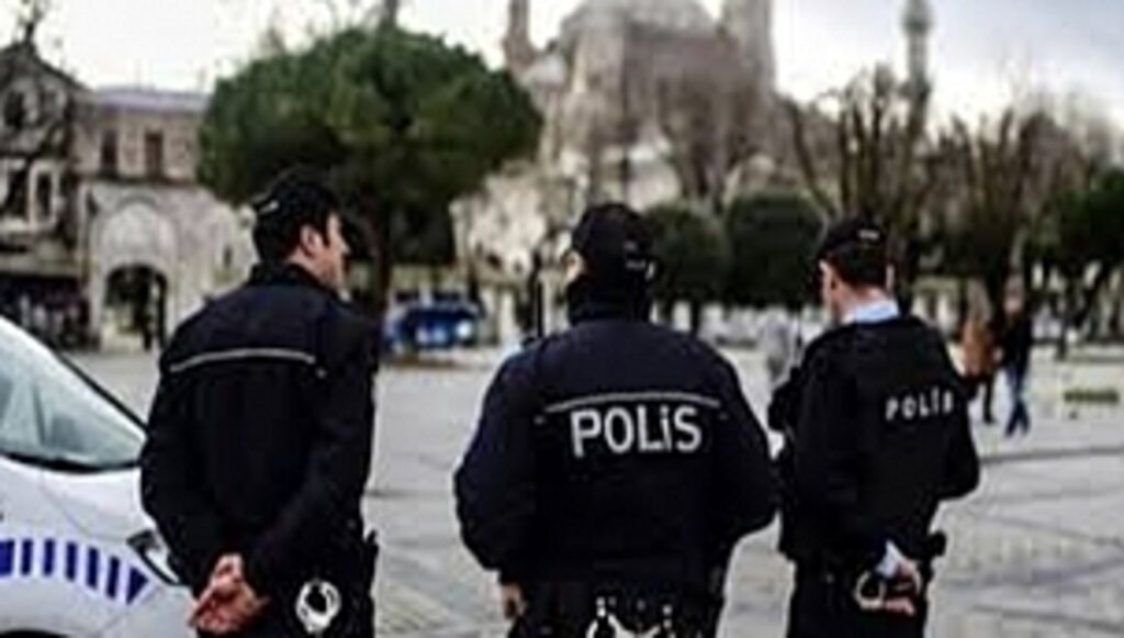 418 Saat'lık Tam Kapanma Başladı!...