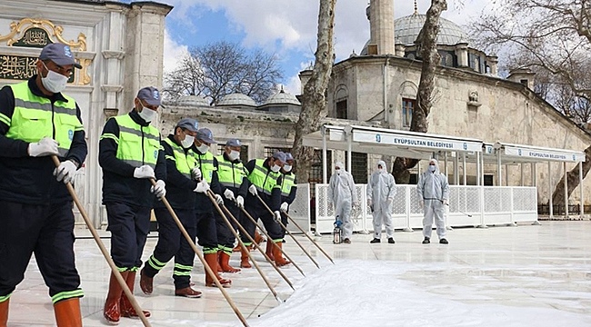 Eyüpsultan Camii, Ramazan Öncesi Gül Suyuyla Yıkandı