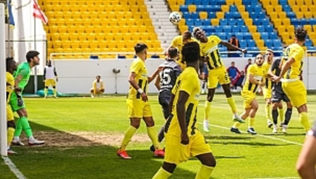 Samsunspor Avantajını Kaybetti 2-2 