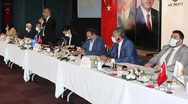 Ak Parti'den Esnaf Çalıştayı