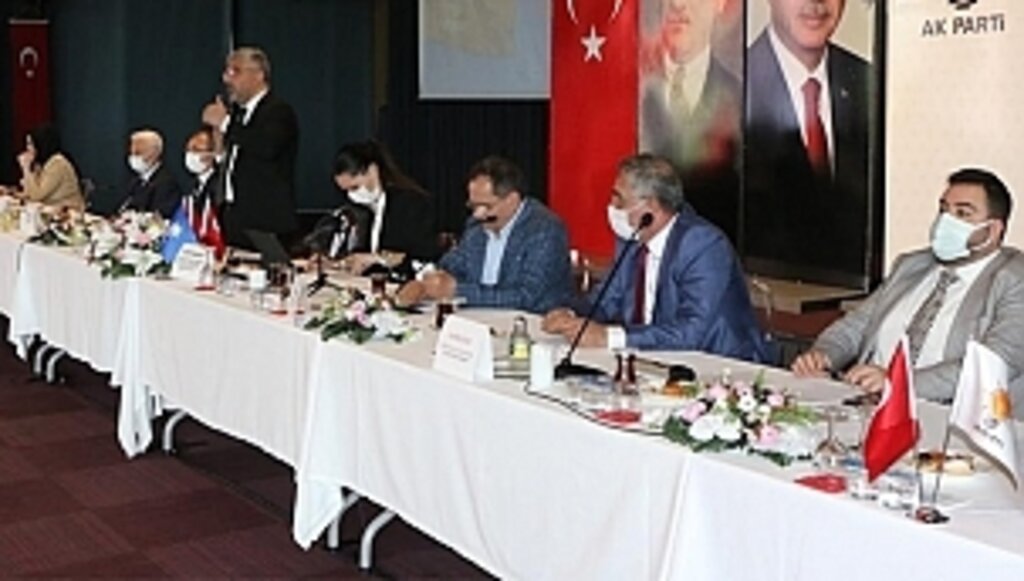 Ak Parti'den Esnaf Çalıştayı