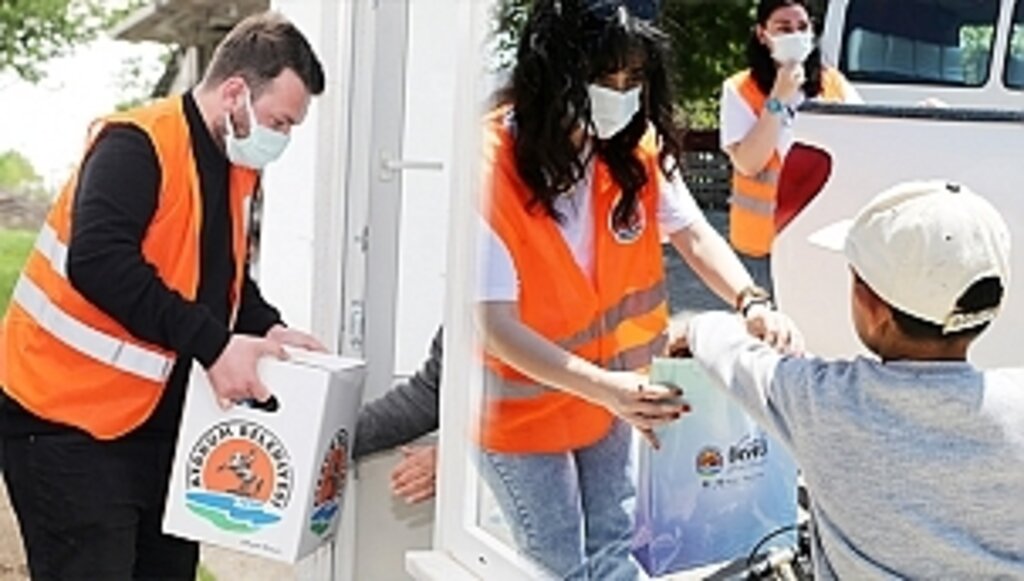 Atakum'da Yüzlerce Miniğe Bayramlık Sürprizi