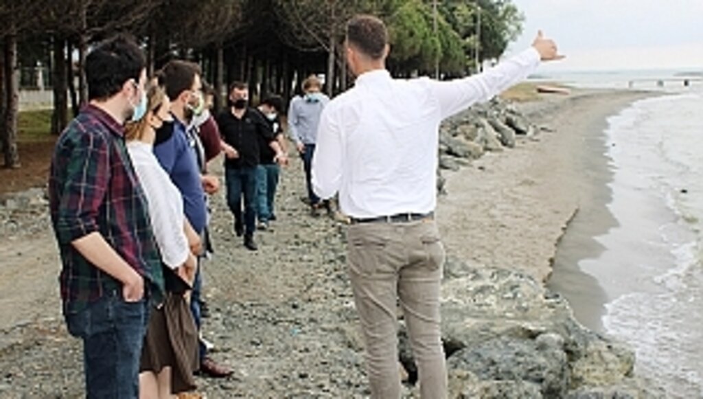 CHP'li Gençlerden Demir'e Kıyı Erozyonu Tepkisi