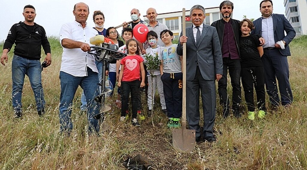 İmece Usulü Dikilen Fidanlar Yarınlara Nefes Olacak