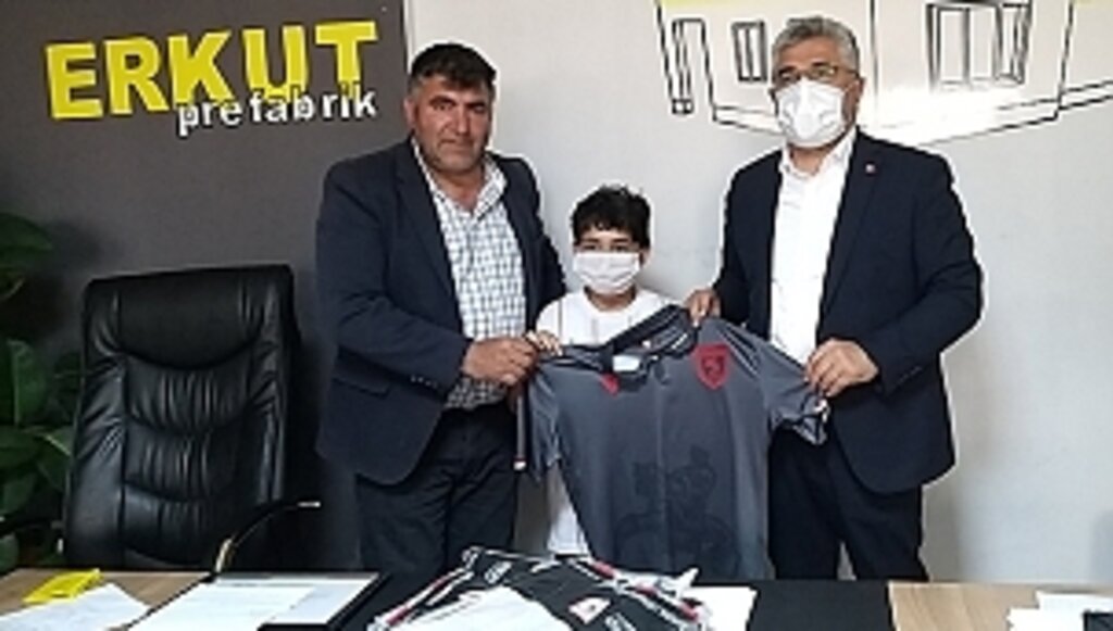 O Formalar, İhtiyaç Sahibi Çocuklara…