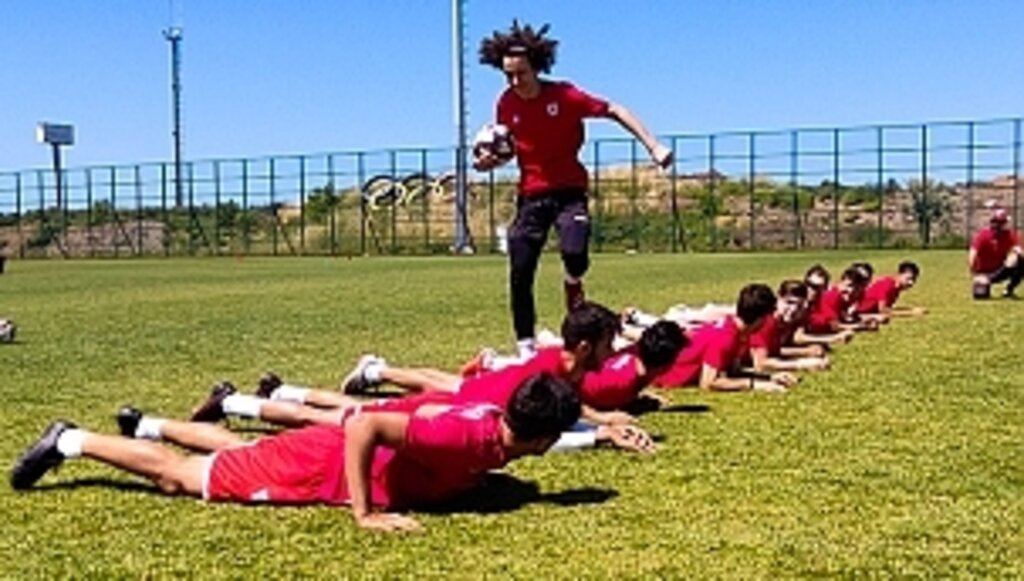 U19 Takımı Keçiörengücü Hazırlıklarını Tamamladı