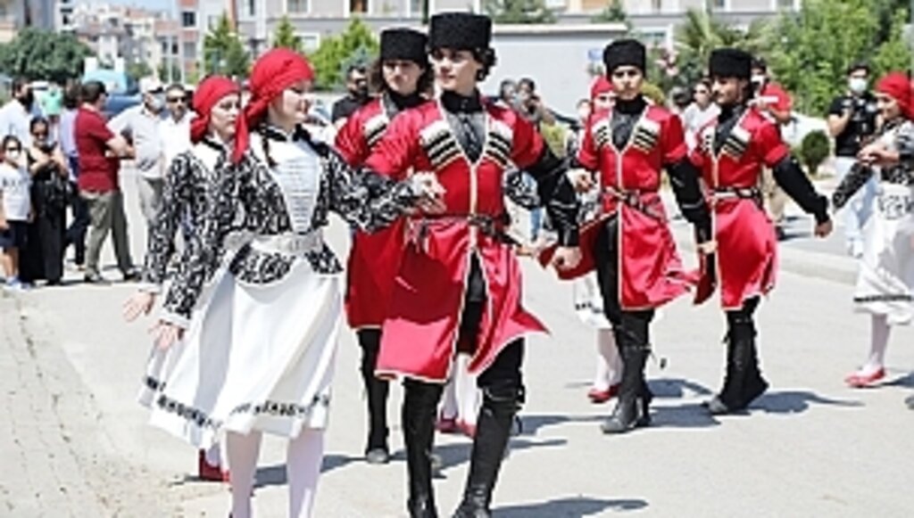 Atakum'da "Adige Kültür Parkı" Açıldı