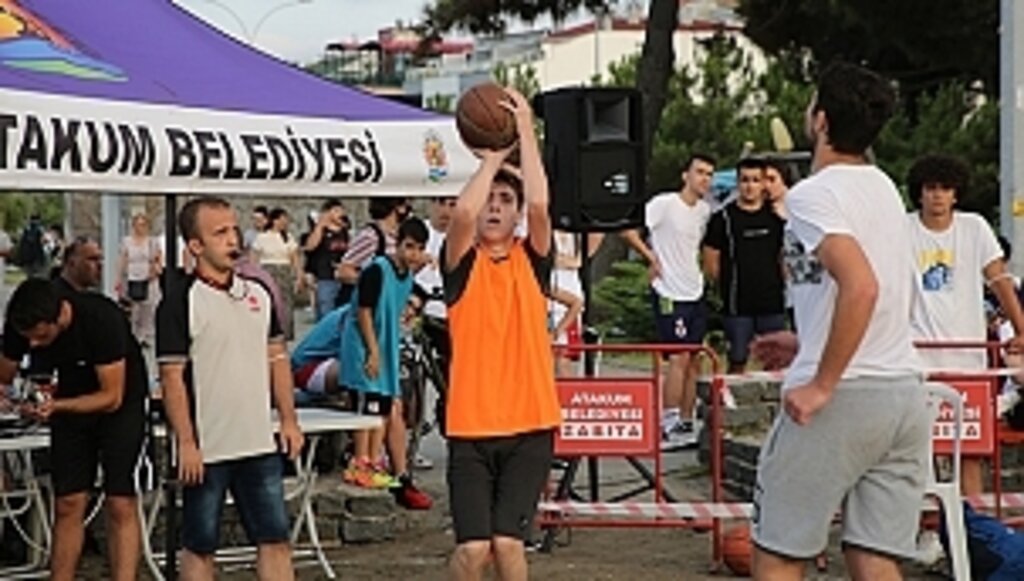 Basketbolun Kalbi Atakum'da Attı
