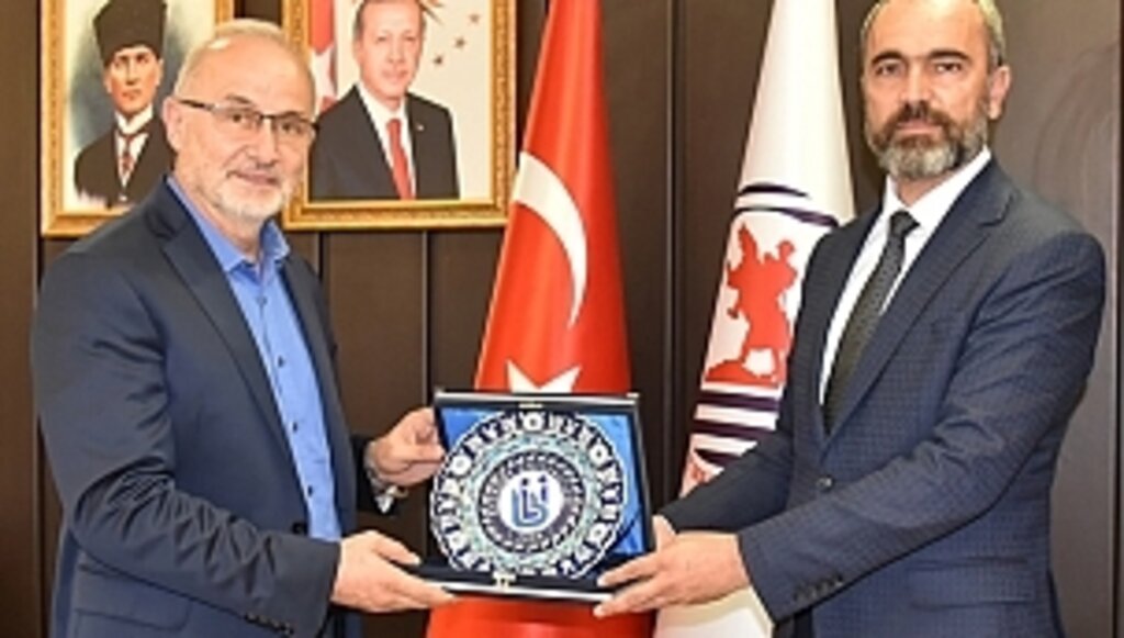 Bayburt Üniversite Rektörü Türkmen'den Rektör Ünal'a Ziyaret