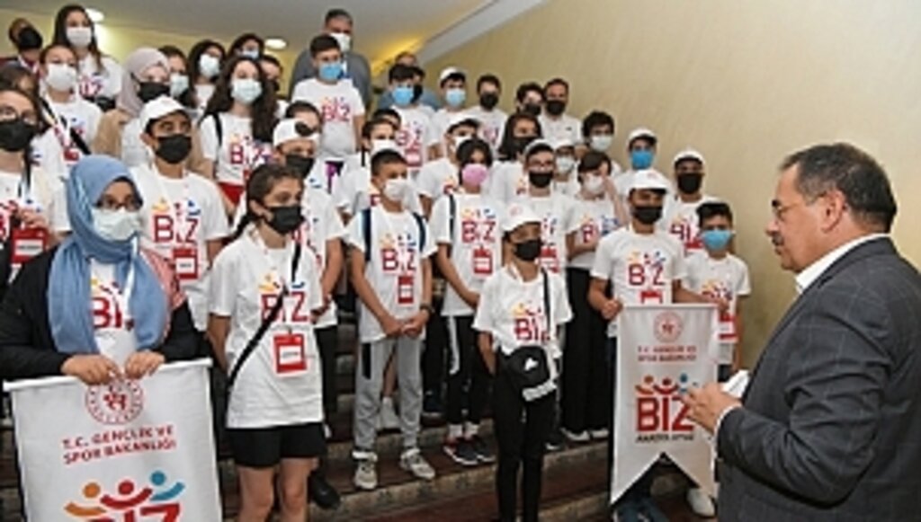 Kastamonulu Gençlerden Başkan Demir'e Ziyaret 