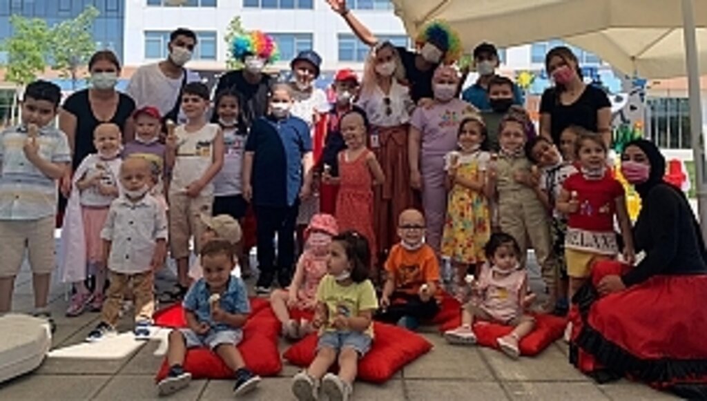 LÖSEMİLİ Çocukların Bayram Sevinci