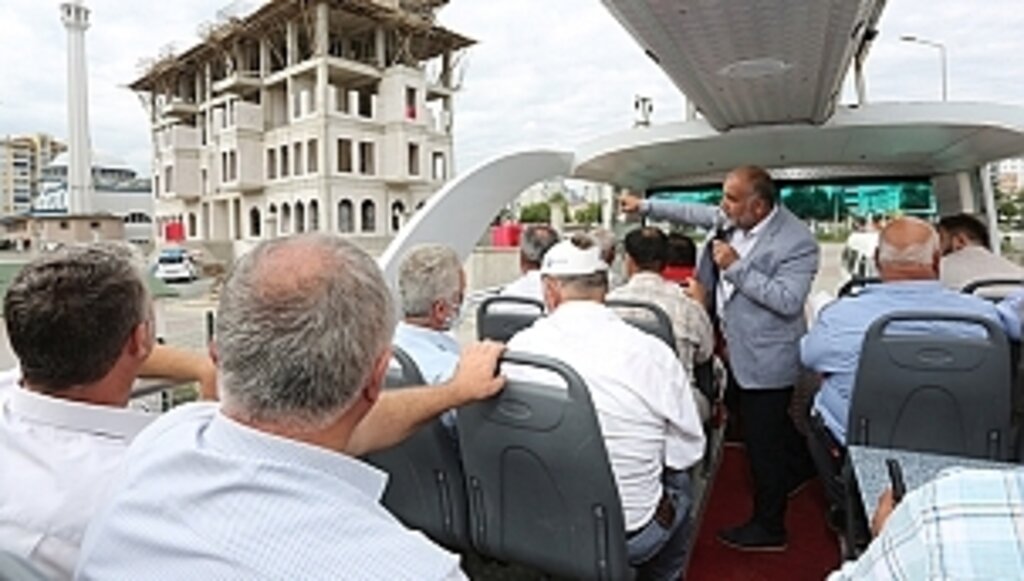 Muhtarlarla Yeni Yatırımları Gezdi
