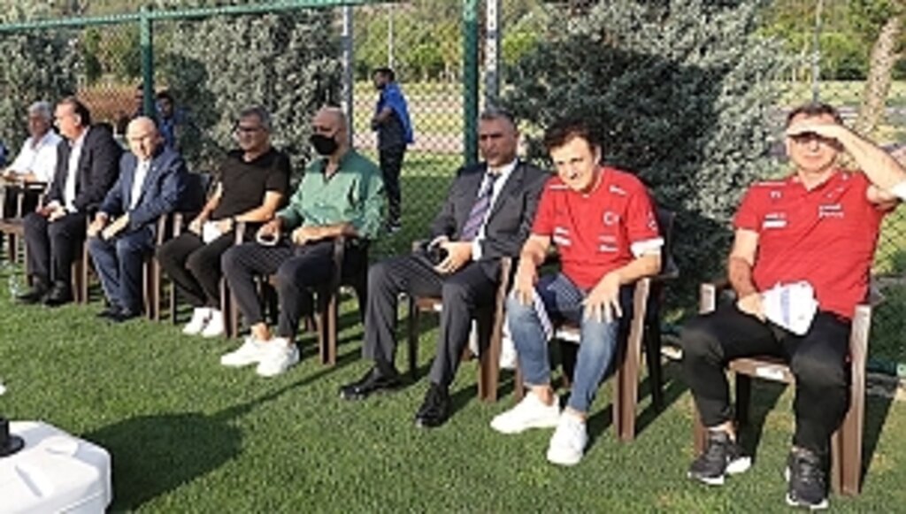 Akademi Direktörü Yücel Uyar Riva'da