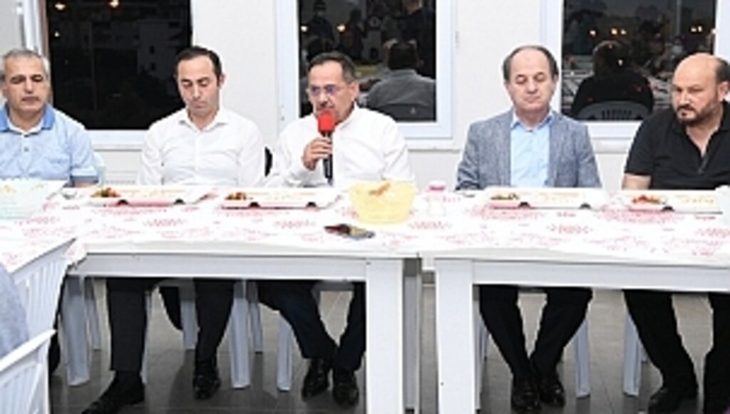 Başkan Demir Cem Evi'nde İftar Yaptı