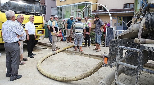 Büyükşehir Selzedelerin Yaralarını Sardı