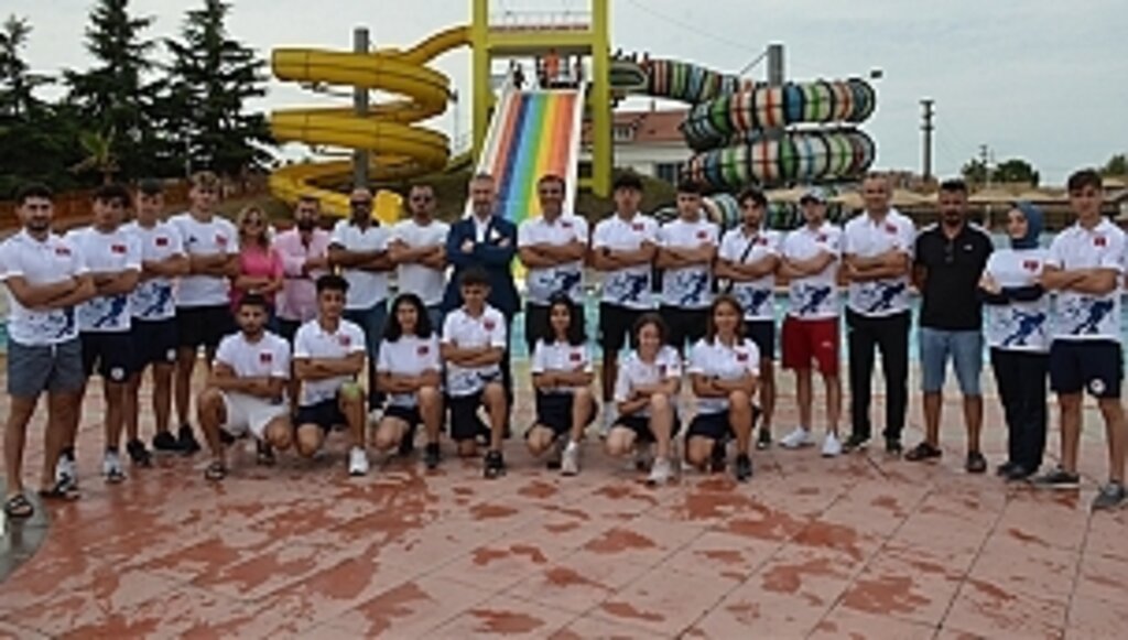 Short Track Milli Takımını 19 Mayıs İlçesinde