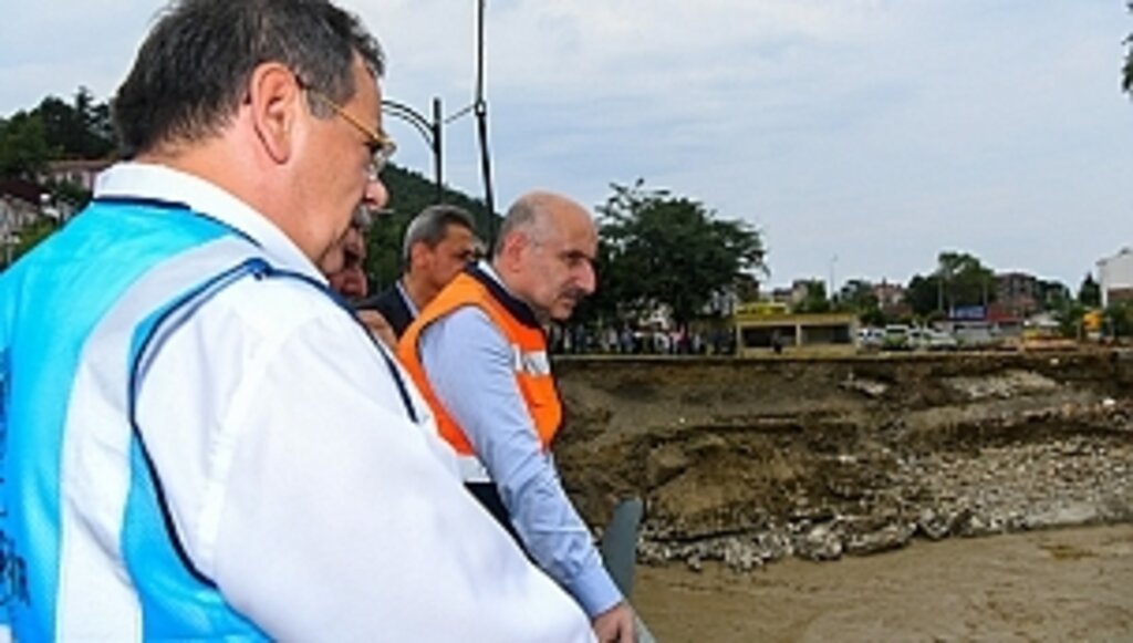 Yaralarımızı El Birliği İle Saracağız