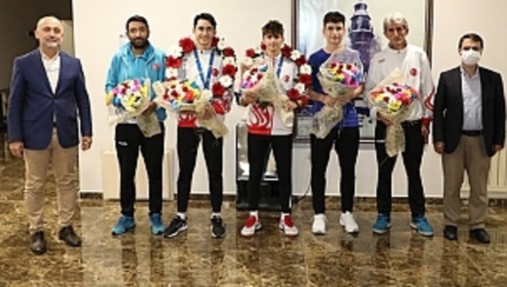 Badminton Şampiyonası'ndan Madalya İle Döndüler