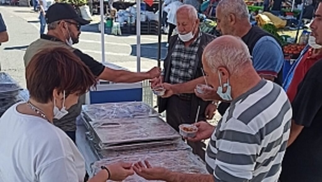 Deva Partisinde Pazar Ziyaretleri Devam Ediyor...