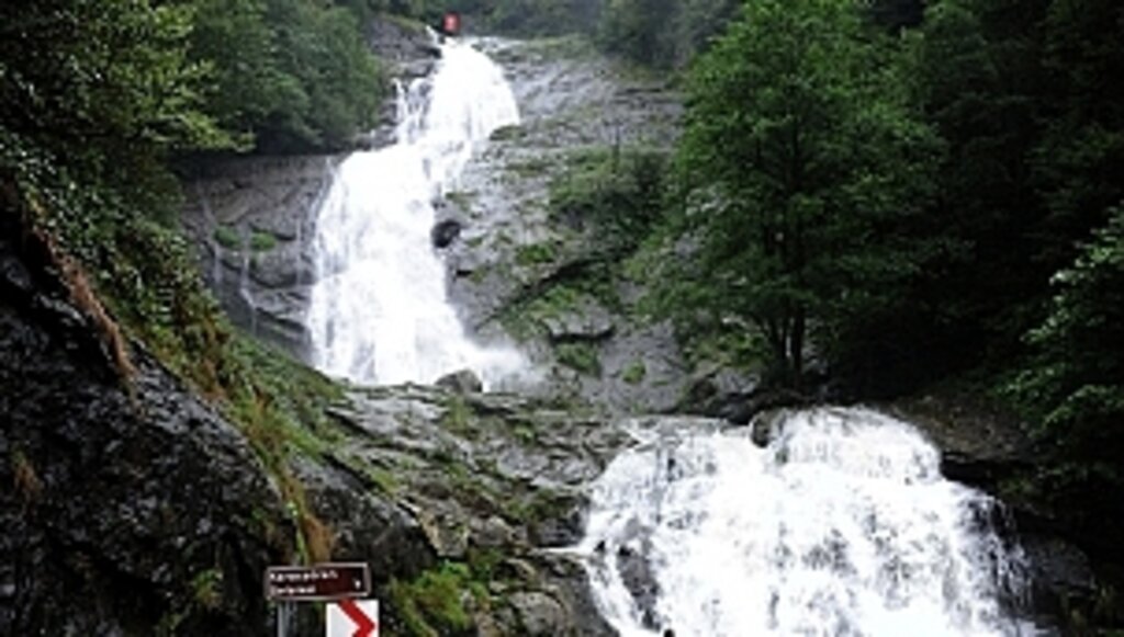 Karacaören Şelalesine 'Cam Seyir' Platformu