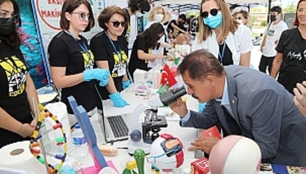 Minik mucitler Atakum'da hünerlerini sergiledi