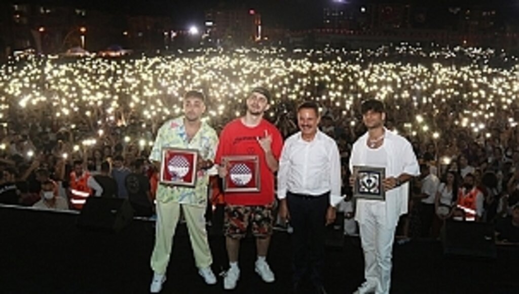 Rapin Yıldızları Samsun'dan Geçti