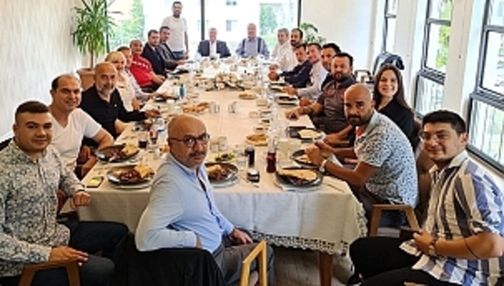 Samsunspor, Gençlerbirliği Yöneticileri İle Yemekte Bir Araya Geldi