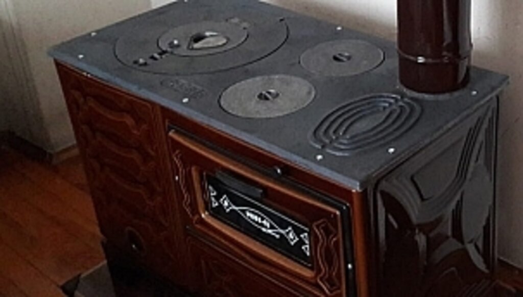 Yaklaşan Soğuk Kış Günlerinde Yürekleri Isıtan Soba Yardımı