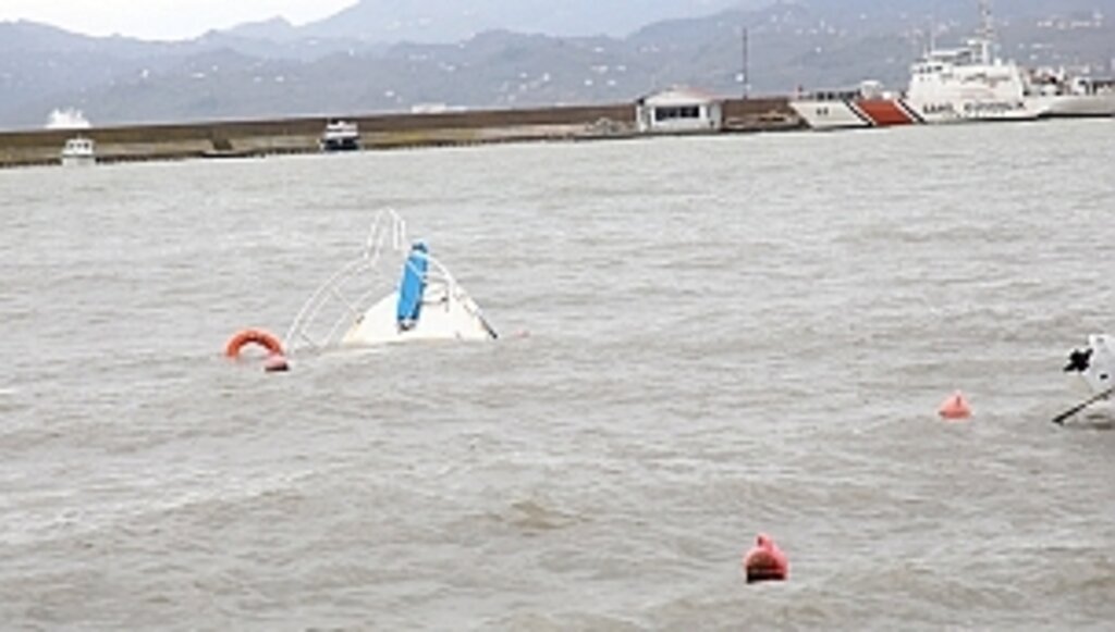 Fatsa Limanında 3 Tekne Battı!...