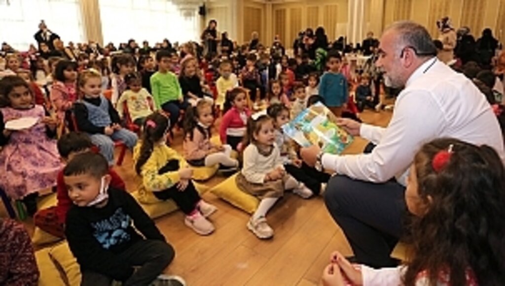 Minikler Başkan Amcasından Masal Dinledi