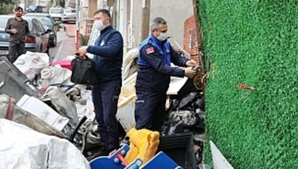Zabıtadan İzinsiz Hurda Toplayan 18 İş Yerine Kapama 