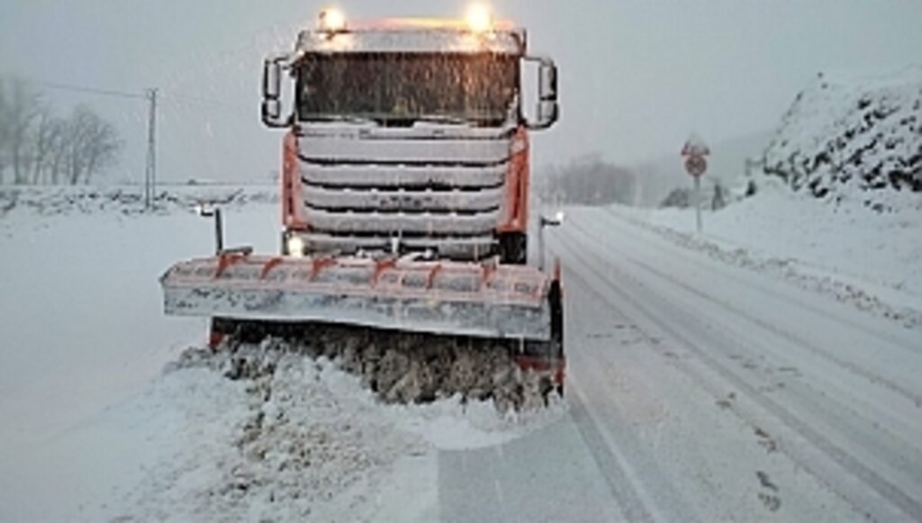 Büyükşehir Kar Timleri Mücadeleye Başladı