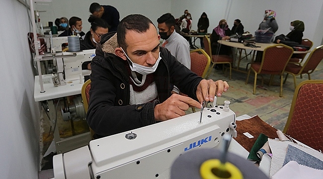 Canik'te İş Garantili Eğitimler Başladı