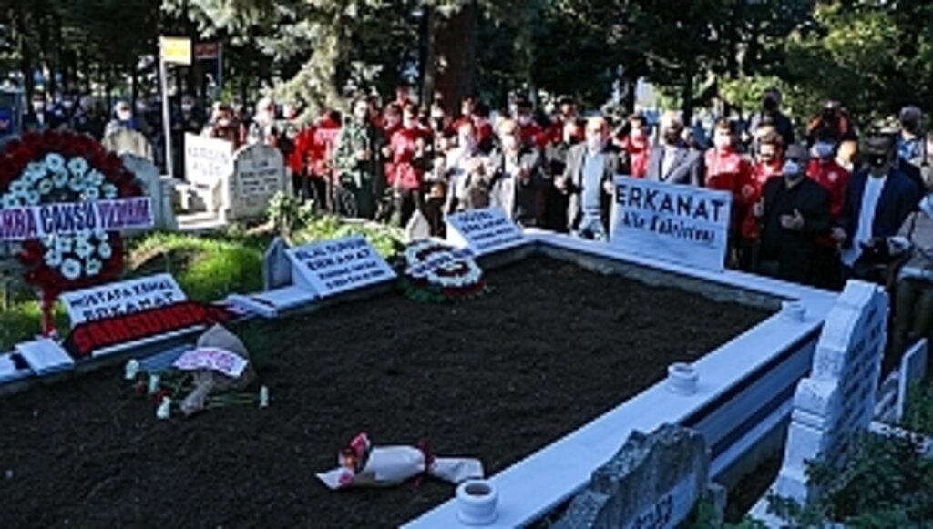 Erkanat Mezarı Başında Anıldı