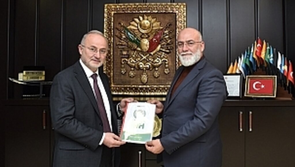 İHH Samsun Şubesinden Rektör Yavuz'a Nezaket Ziyareti