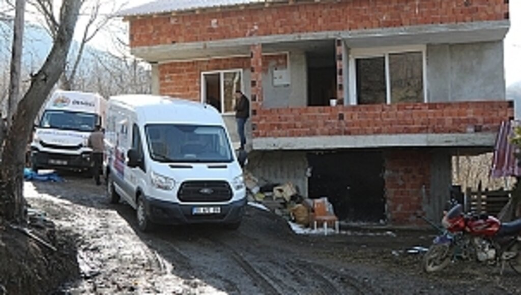 Atakum Belediyesi'nden Yangın Mağduru Aileye Destek