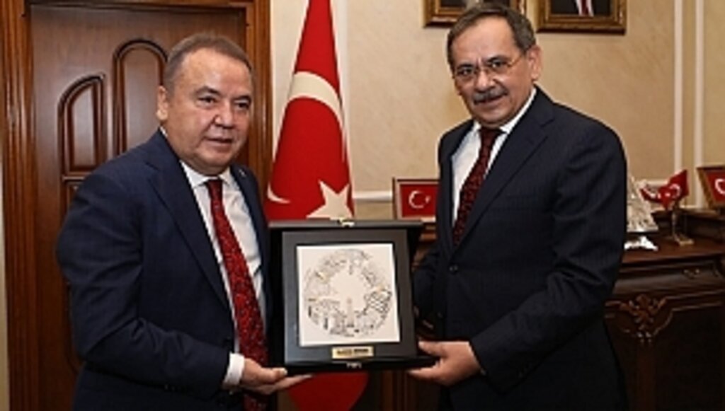 Muhittin Böcek'ten Başkan Demir'e Ziyaret