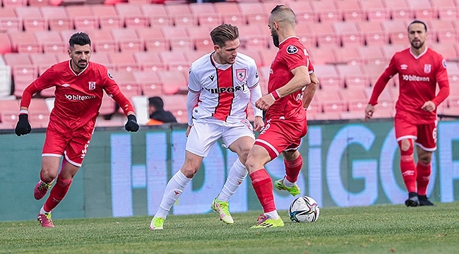 Samsunspor 3 puanla Başladı 0-2 