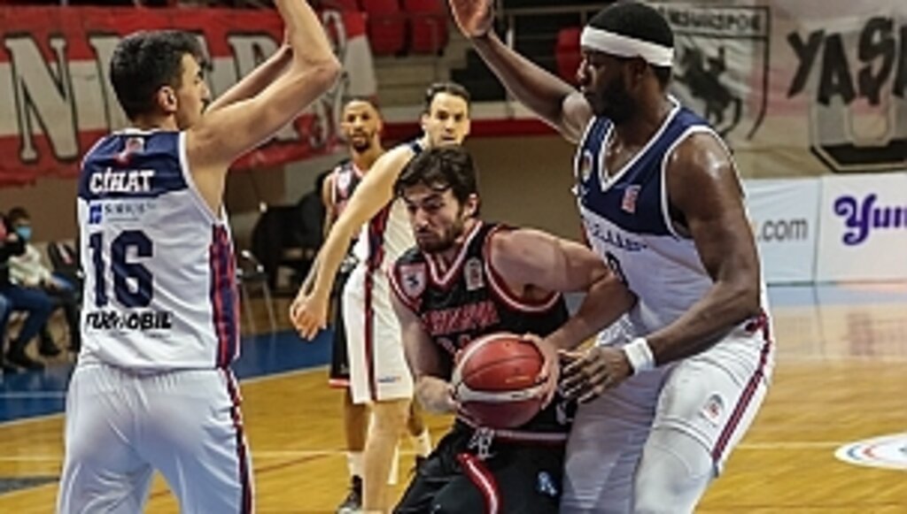 Samsunspor: 74 TED Ankara Kolejliler: 71