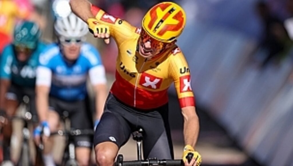 110.6 Kilometrelik Aspendos-Termessos Tırmanma Etabını Uno-X Takımından Madsen Kazandı