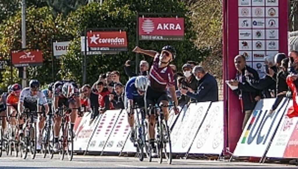 183.3 Kilometrelik Kemer-Antalya Etabın Corratec Takımından Dusan Rajovıc Kazandı