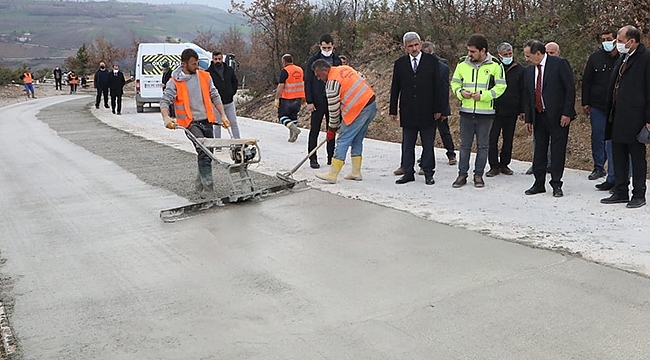 Çalköy-Güldere Grup Yolunun %50'si Tamamladı