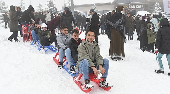 Öğrenciler Akdağ'da Kayak Keyfi Yaptı
