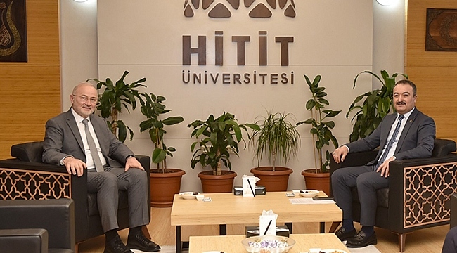 Rektör Ünal'dan Hitit Üniversitesi Rektörü Öztürk'e Ziyaret