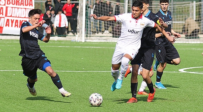 Samsunspor U17 - Trabzonspor A. Ş. U17: 1-4