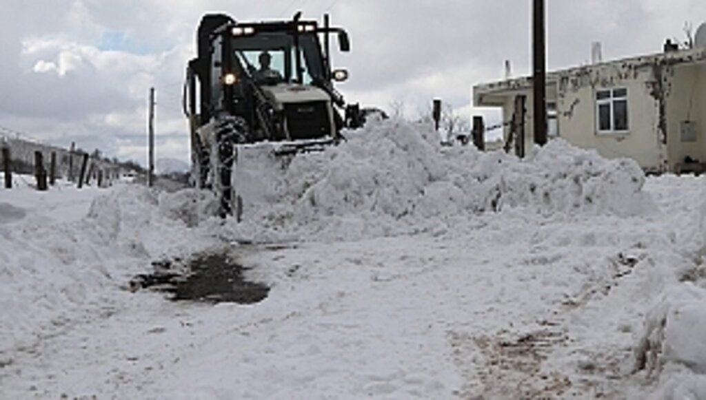 Atakum'da Karla Mücadele Devam Ediyor