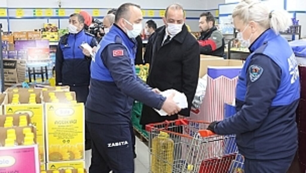 Atakum Zabıtası Stokçulara Göz Açtırmıyor