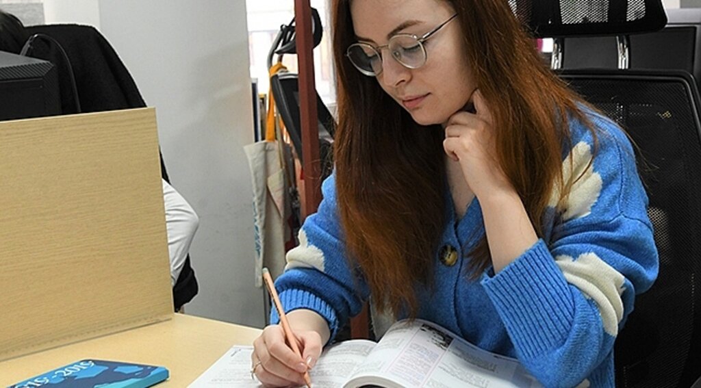Büyükşehir Öğrencilerin Yanında