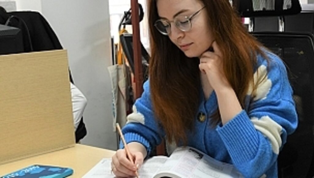 Büyükşehir Öğrencilerin Yanında 