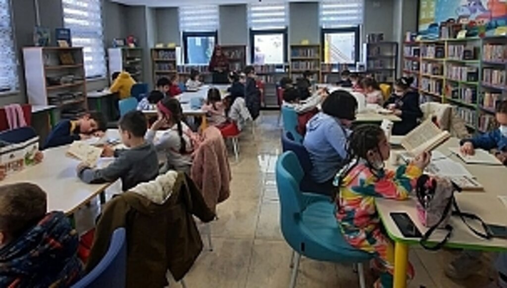 Çocuklar Kütüphanede Buluşuyor...